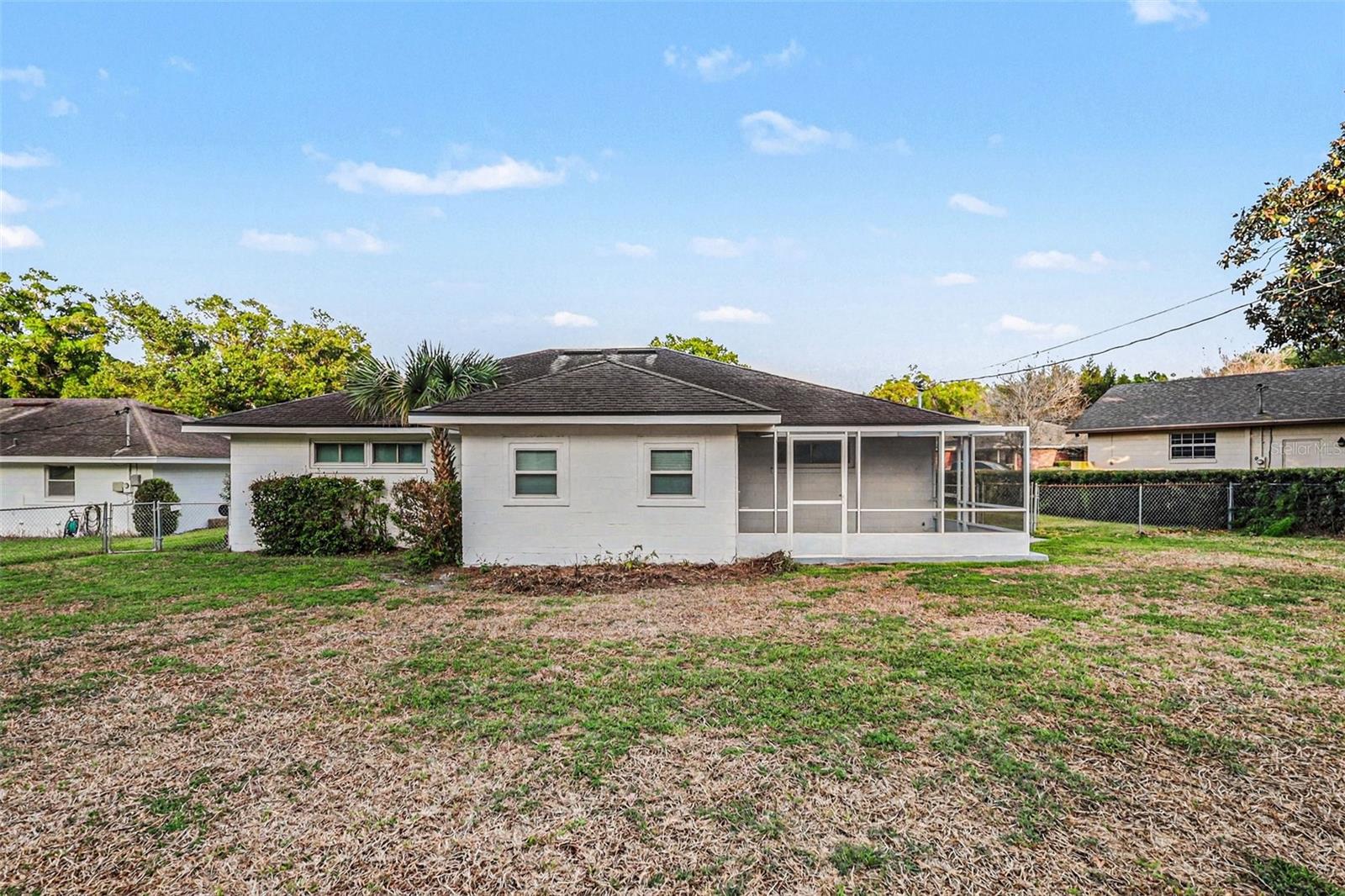 Image 15 of 15 For 4643 Valley View Drive W