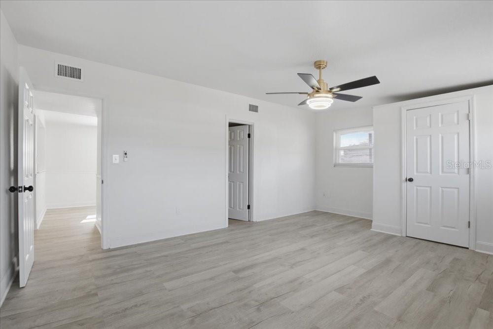 Image 14 of 26 For 3014 Pinedale Avenue