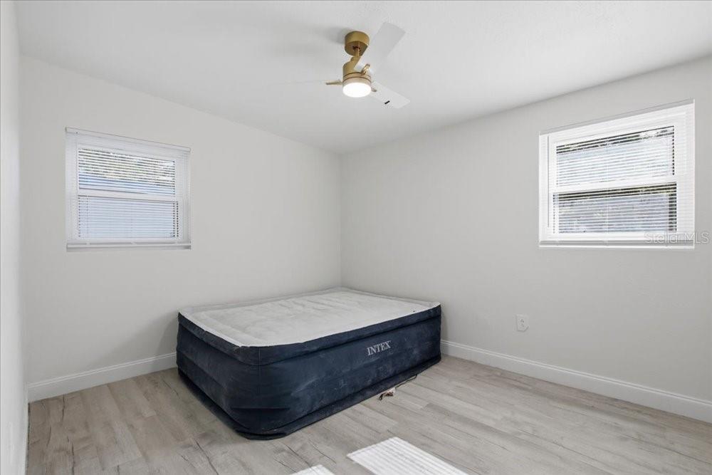 Image 16 of 26 For 3014 Pinedale Avenue