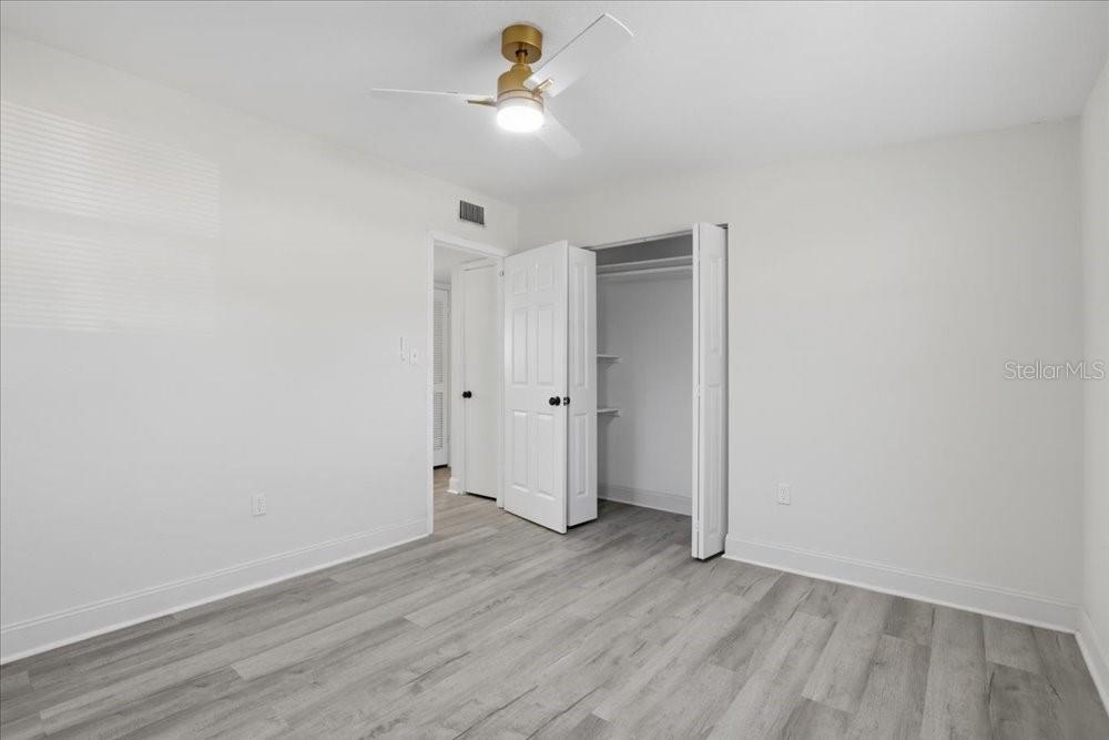 Image 19 of 26 For 3014 Pinedale Avenue