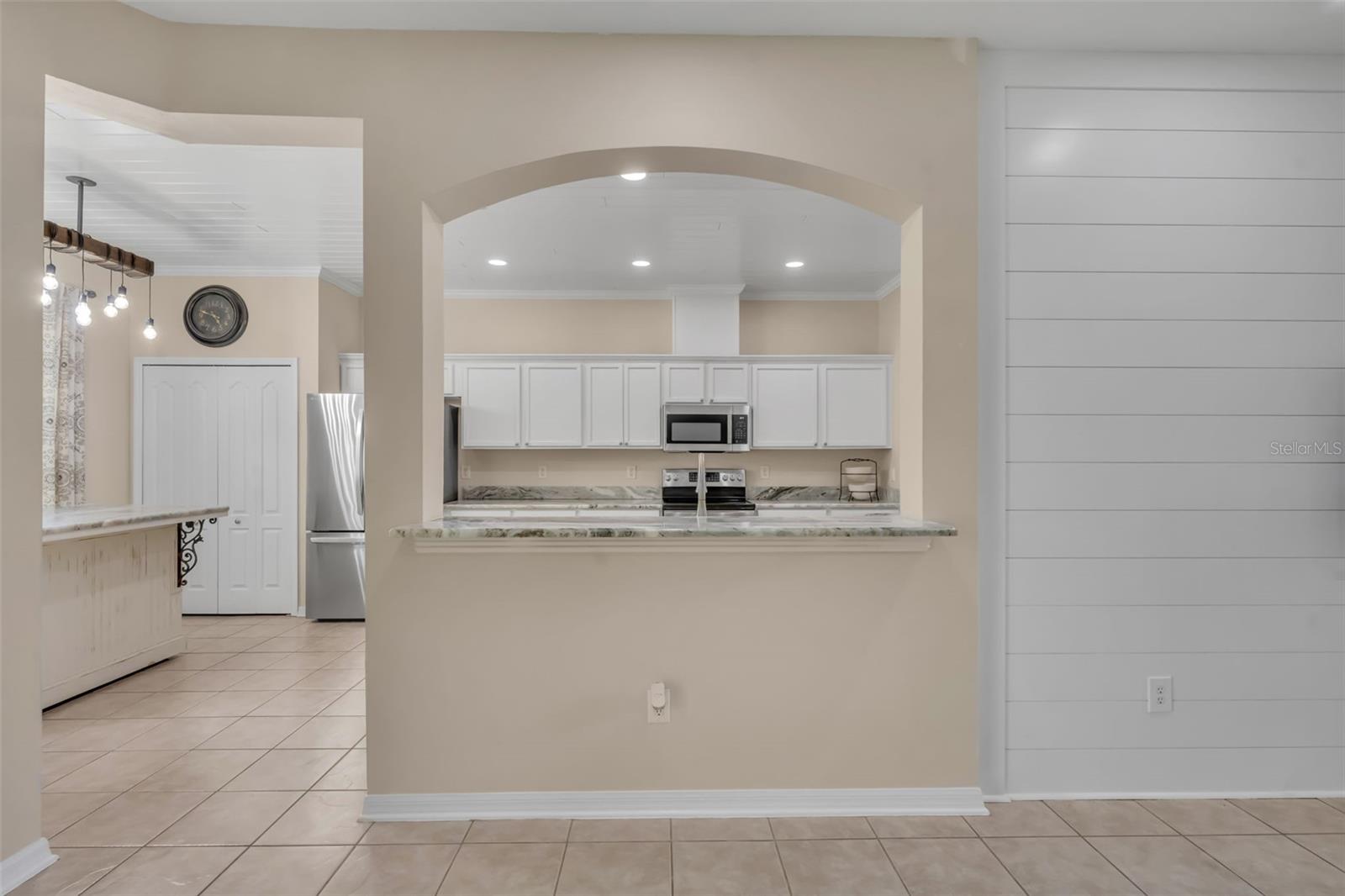 Image 11 of 42 For 1502 Ashdown Court