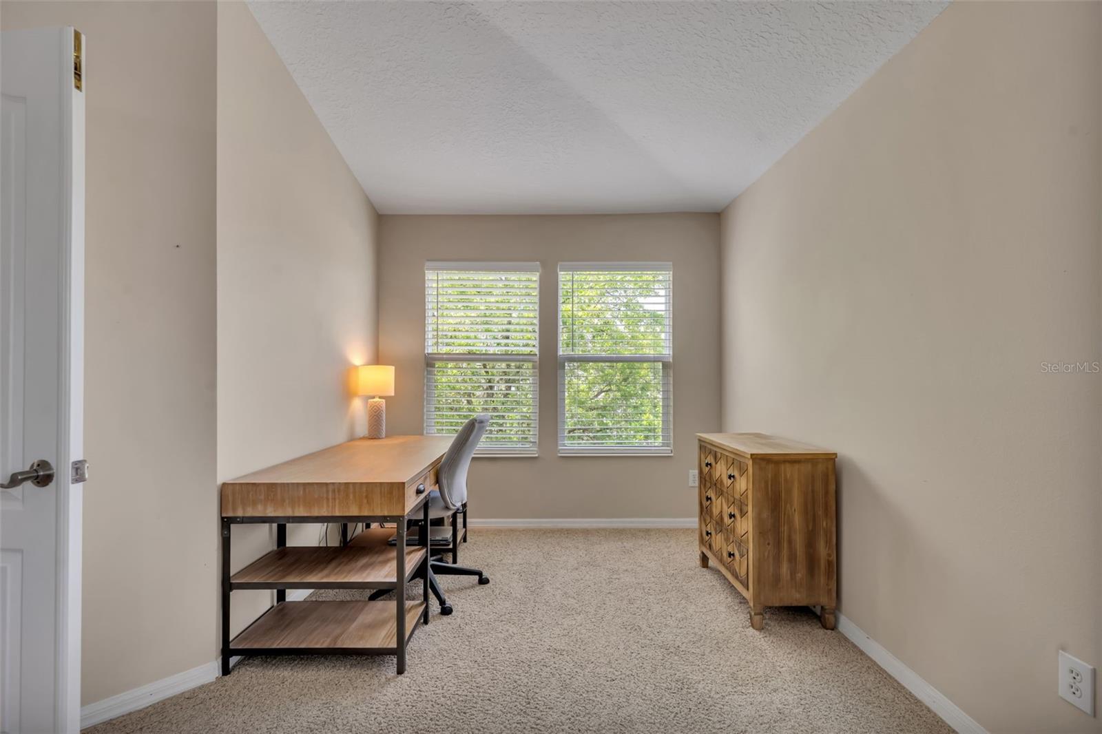 Image 19 of 42 For 1502 Ashdown Court