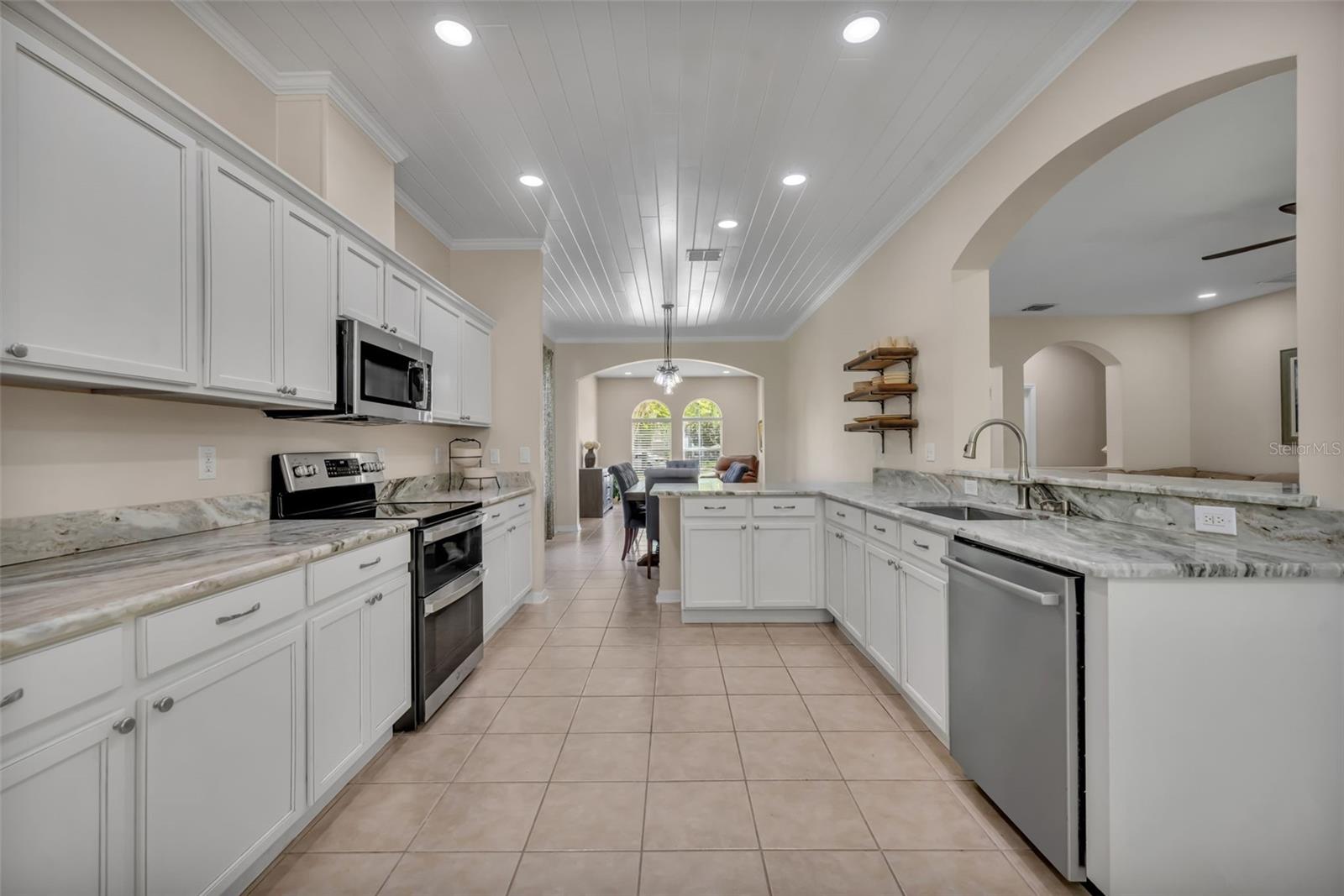 Image 7 of 42 For 1502 Ashdown Court