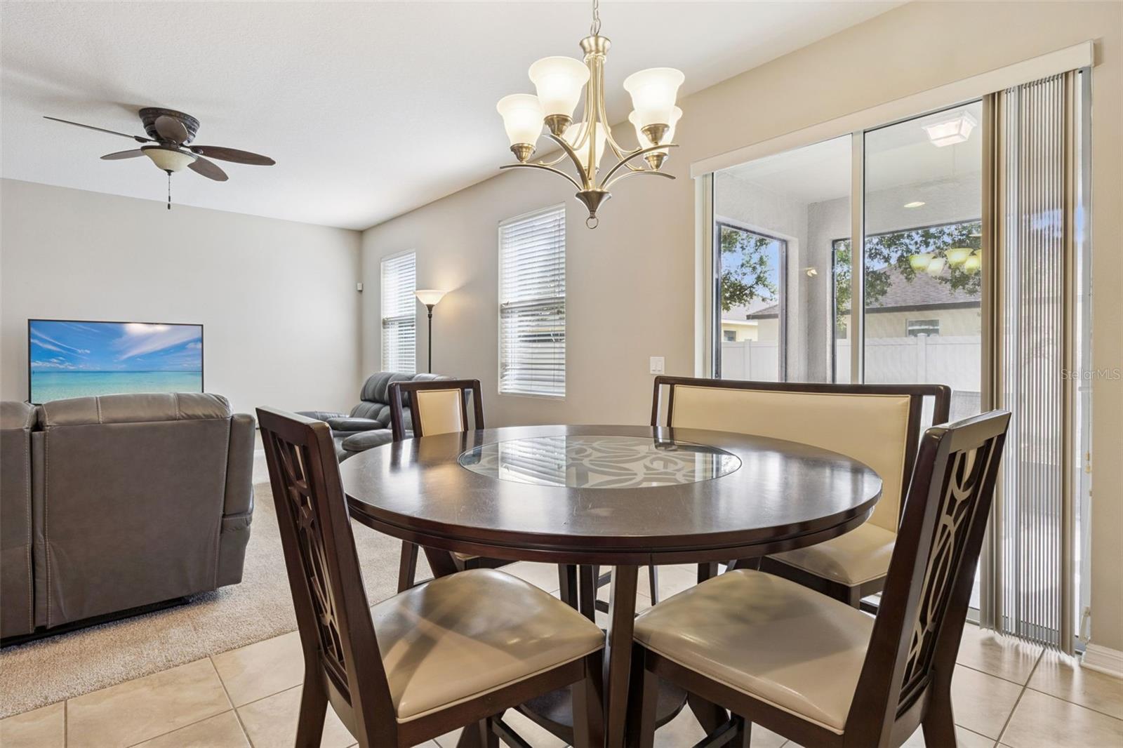 Image 11 of 52 For 1134 White Water Bay Drive