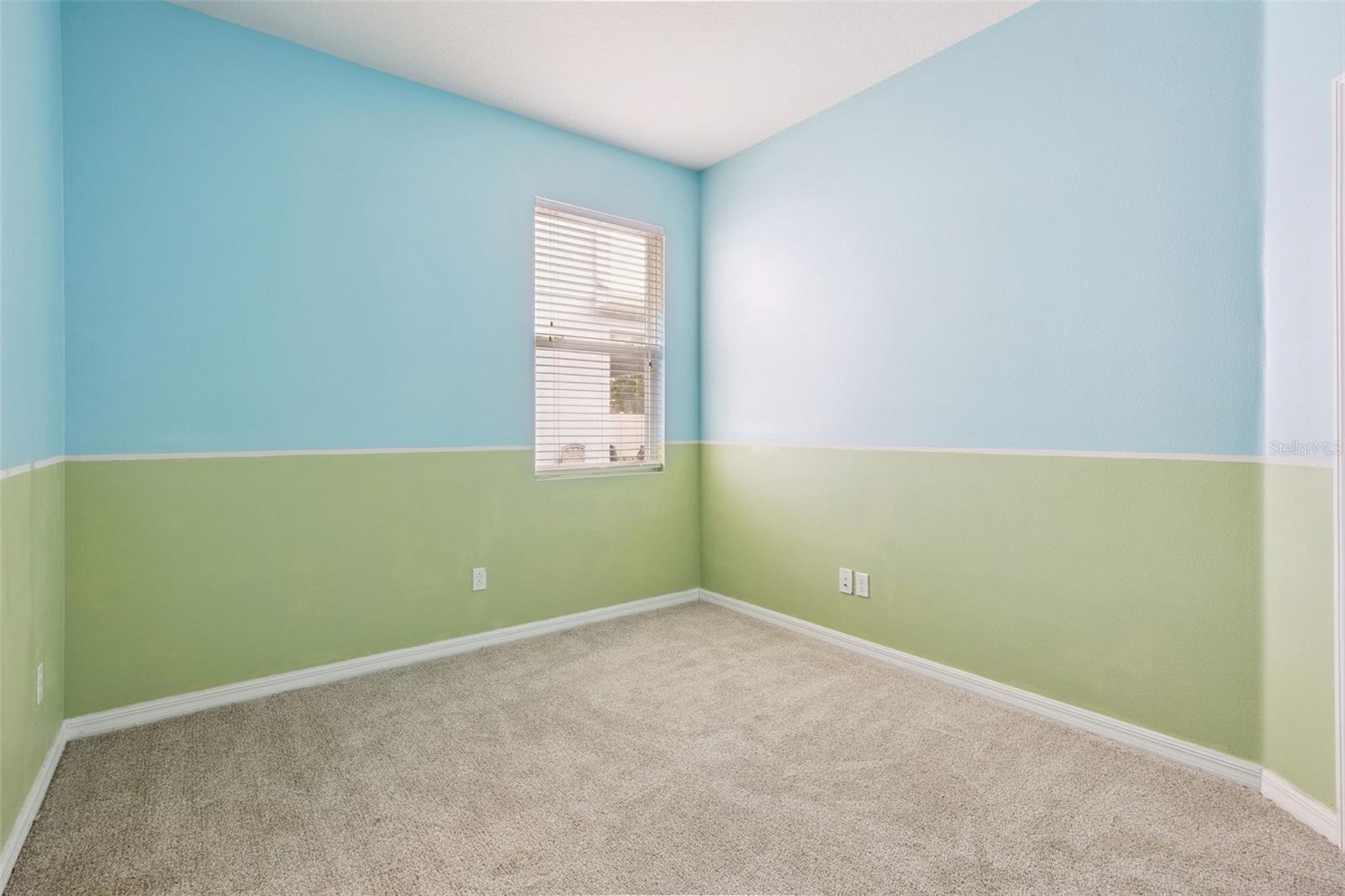 Image 23 of 52 For 1134 White Water Bay Drive