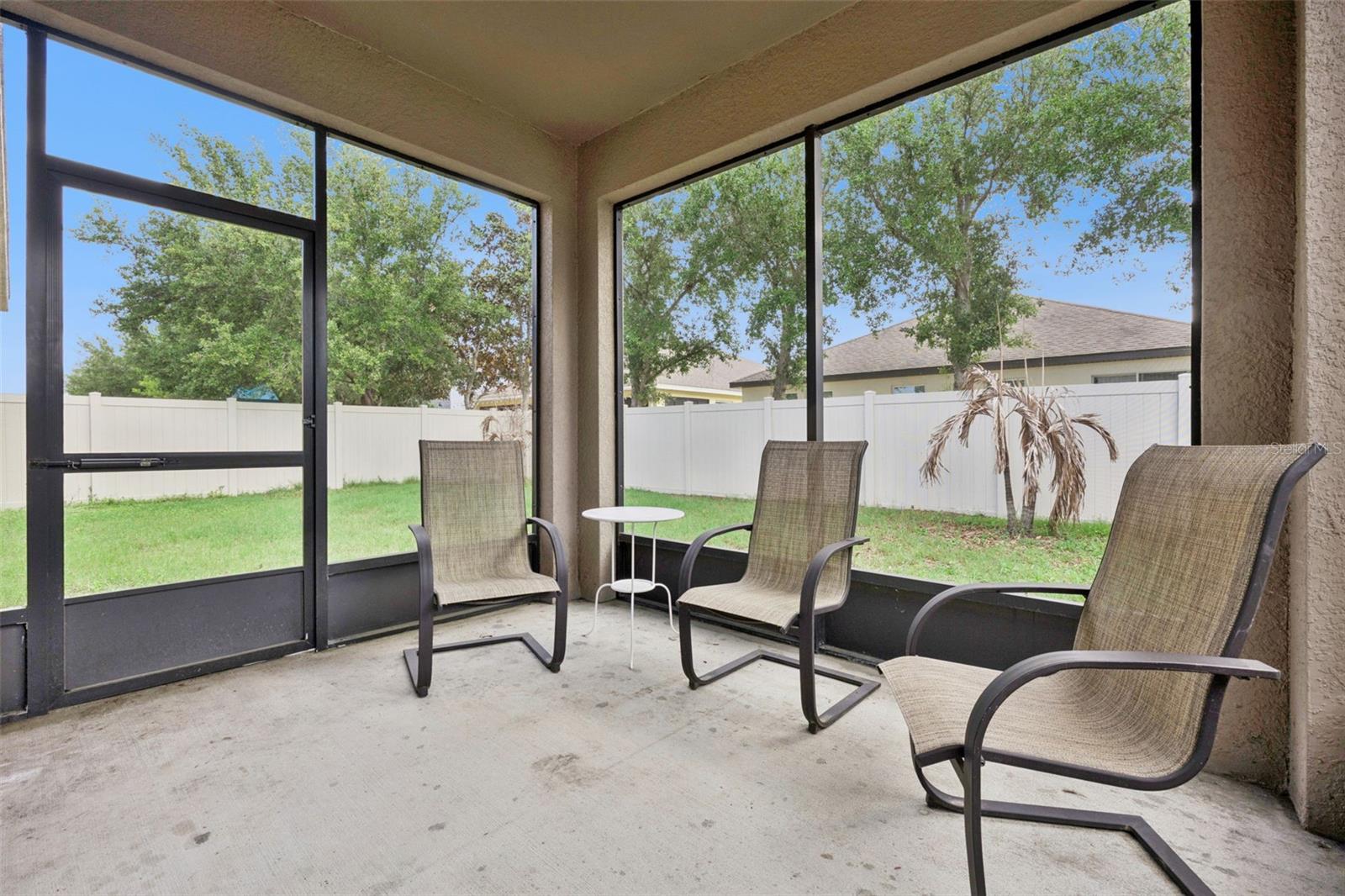 Image 32 of 52 For 1134 White Water Bay Drive