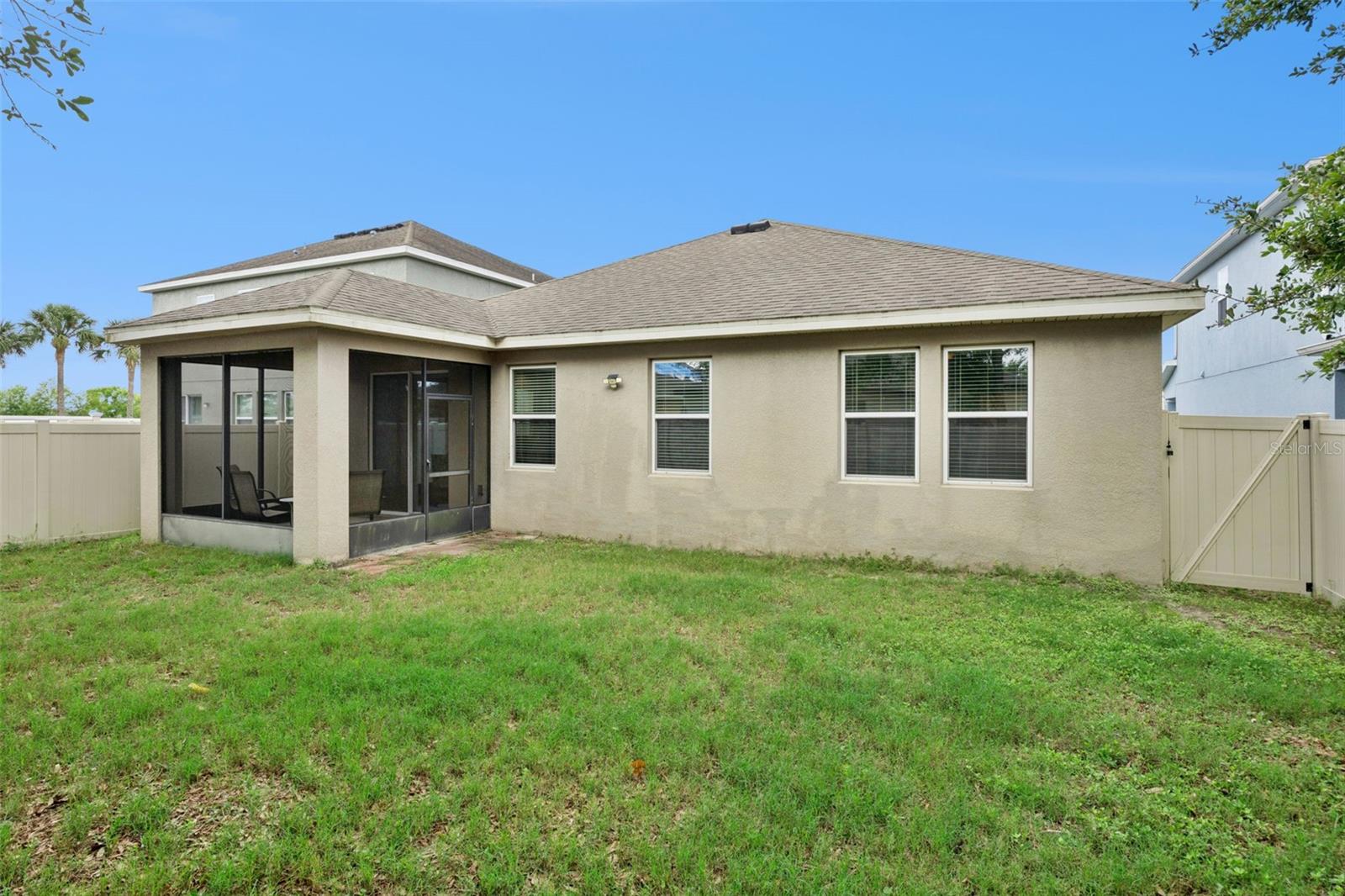 Image 34 of 52 For 1134 White Water Bay Drive