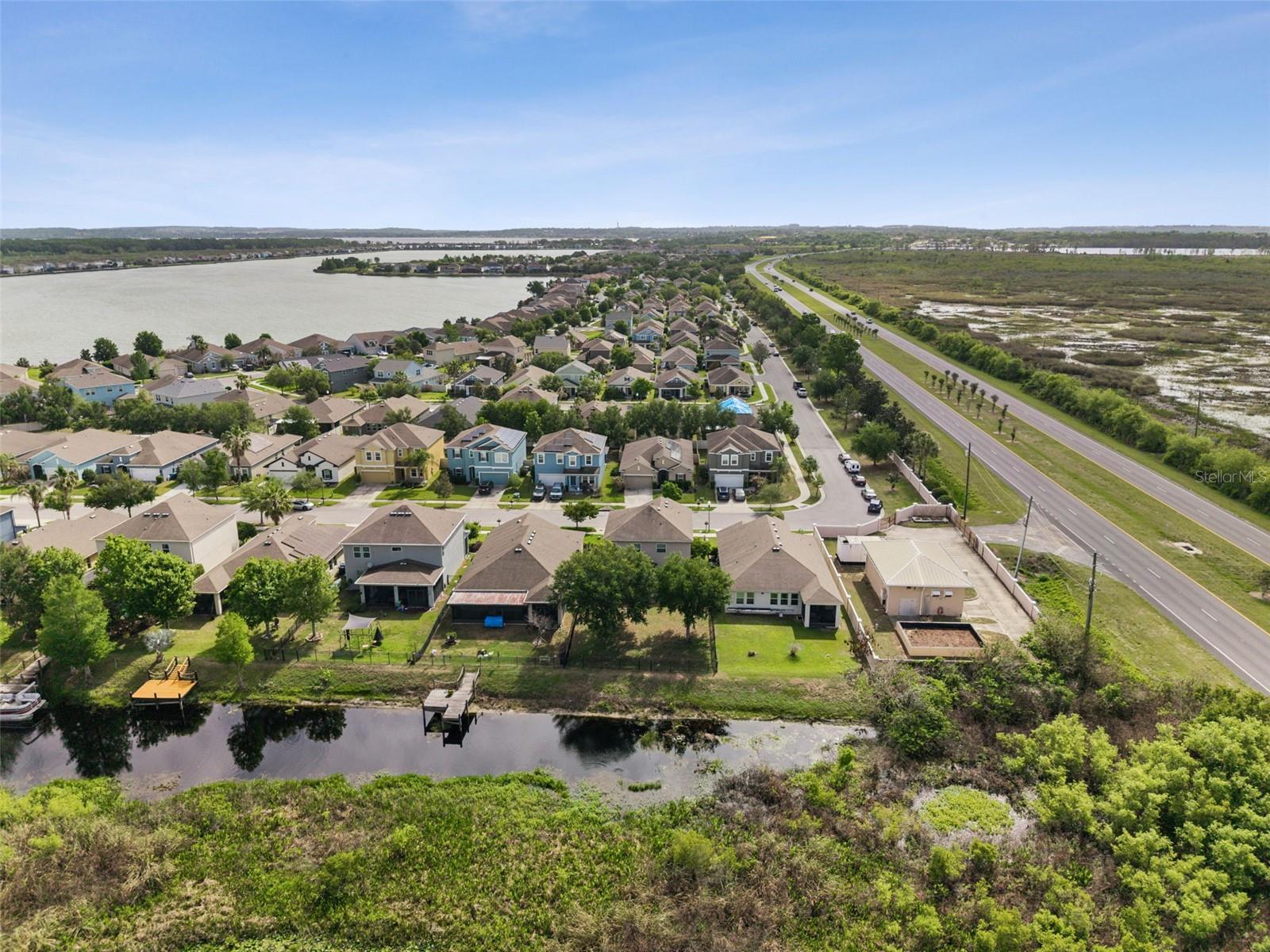 Image 47 of 52 For 1134 White Water Bay Drive