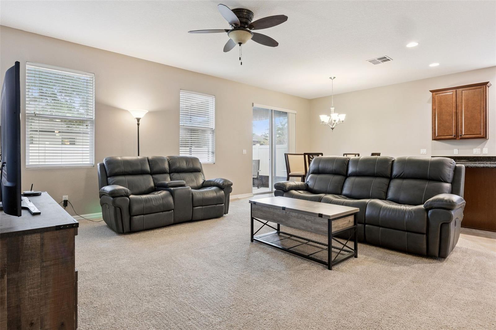 Image 6 of 52 For 1134 White Water Bay Drive