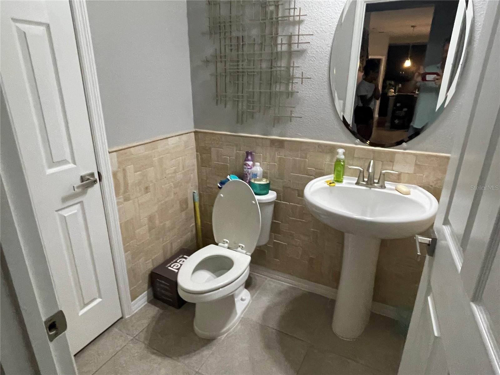 Image 8 of 20 For 775 Maple Leaf Loop