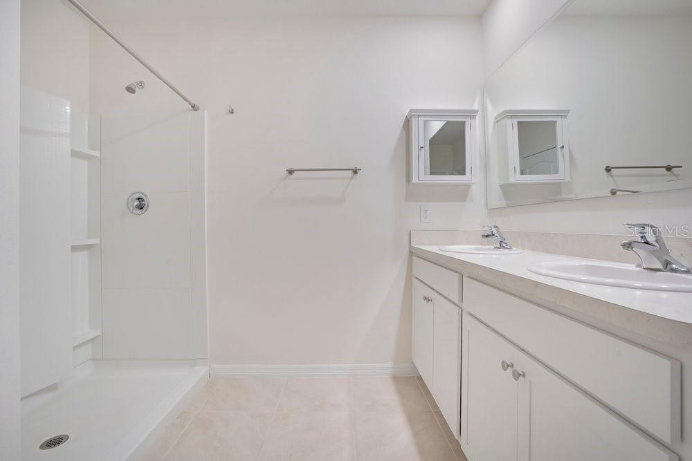 Image 15 of 34 For 2636 Neverland Drive