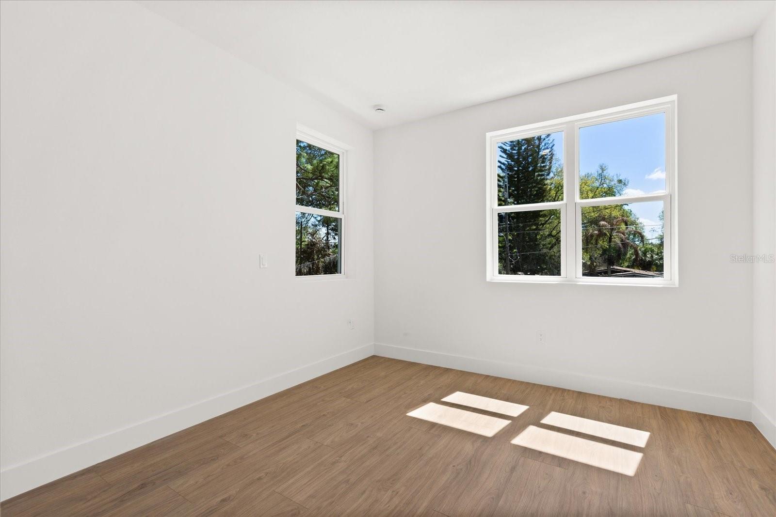 Image 21 of 25 For 1315 Harding Street