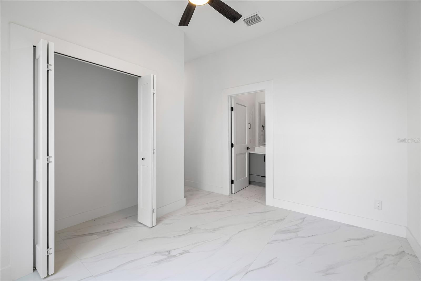 Image 35 of 78 For 812 Johns Point Drive