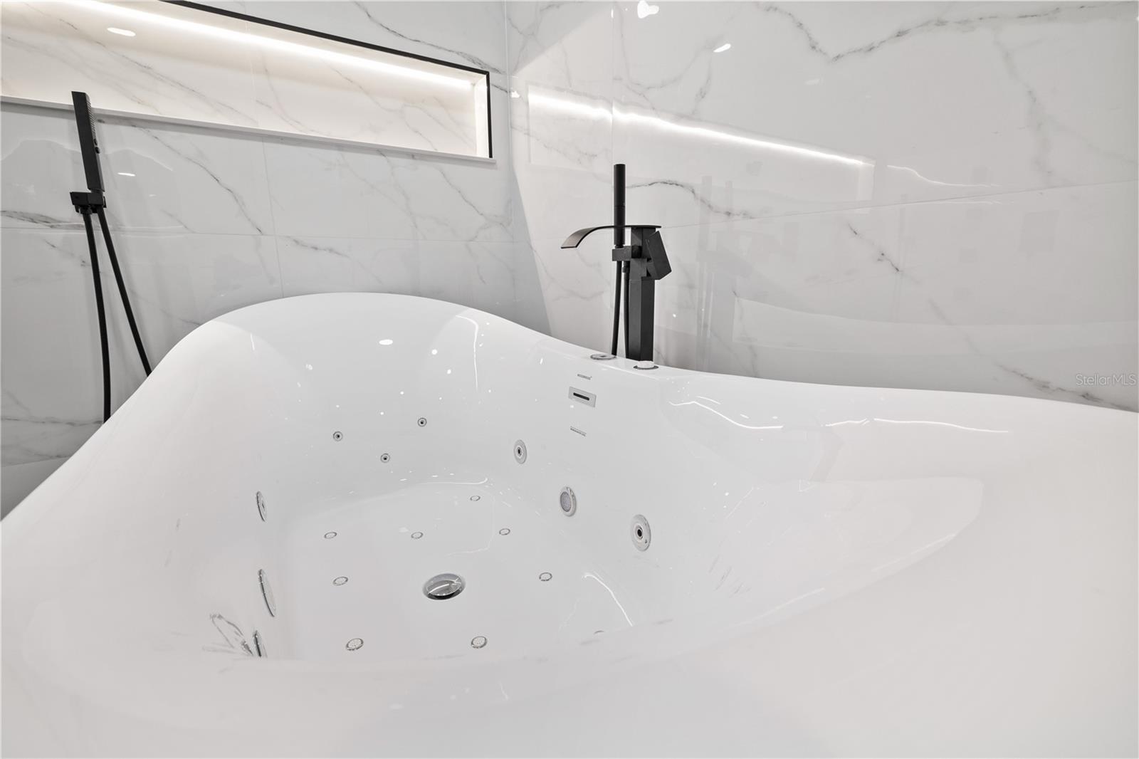 Image 48 of 78 For 812 Johns Point Drive