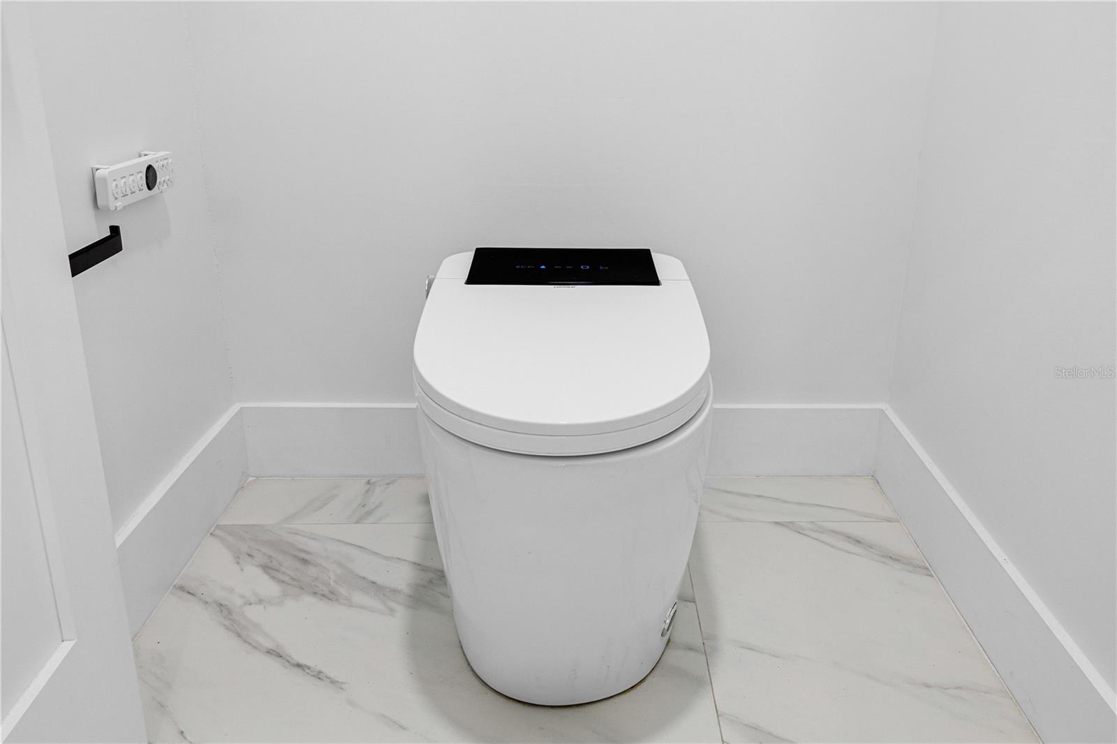 Image 66 of 78 For 812 Johns Point Drive