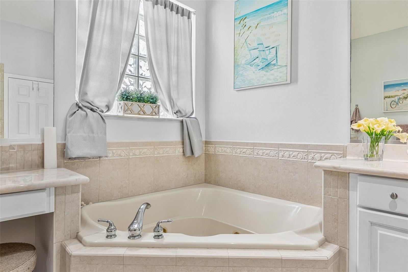 Image 24 of 42 For 13466 Zori Lane