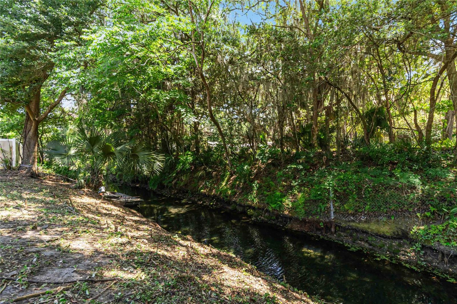 Image 2 of 46 For 332 Harbour Island Road