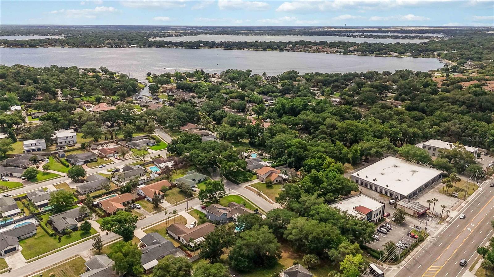 Image 44 of 46 For 332 Harbour Island Road