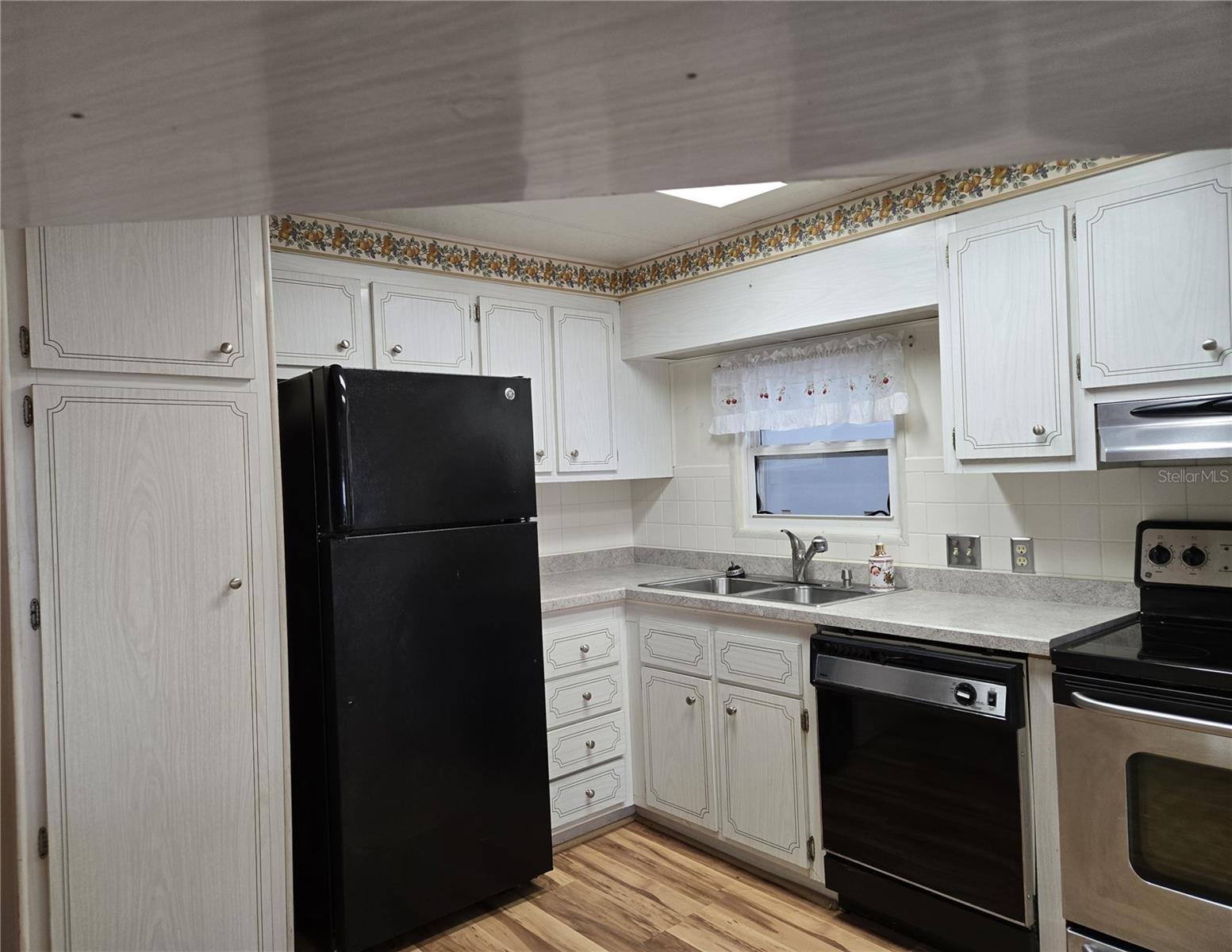 Image 13 of 24 For 3602 Citrus Circle 1529