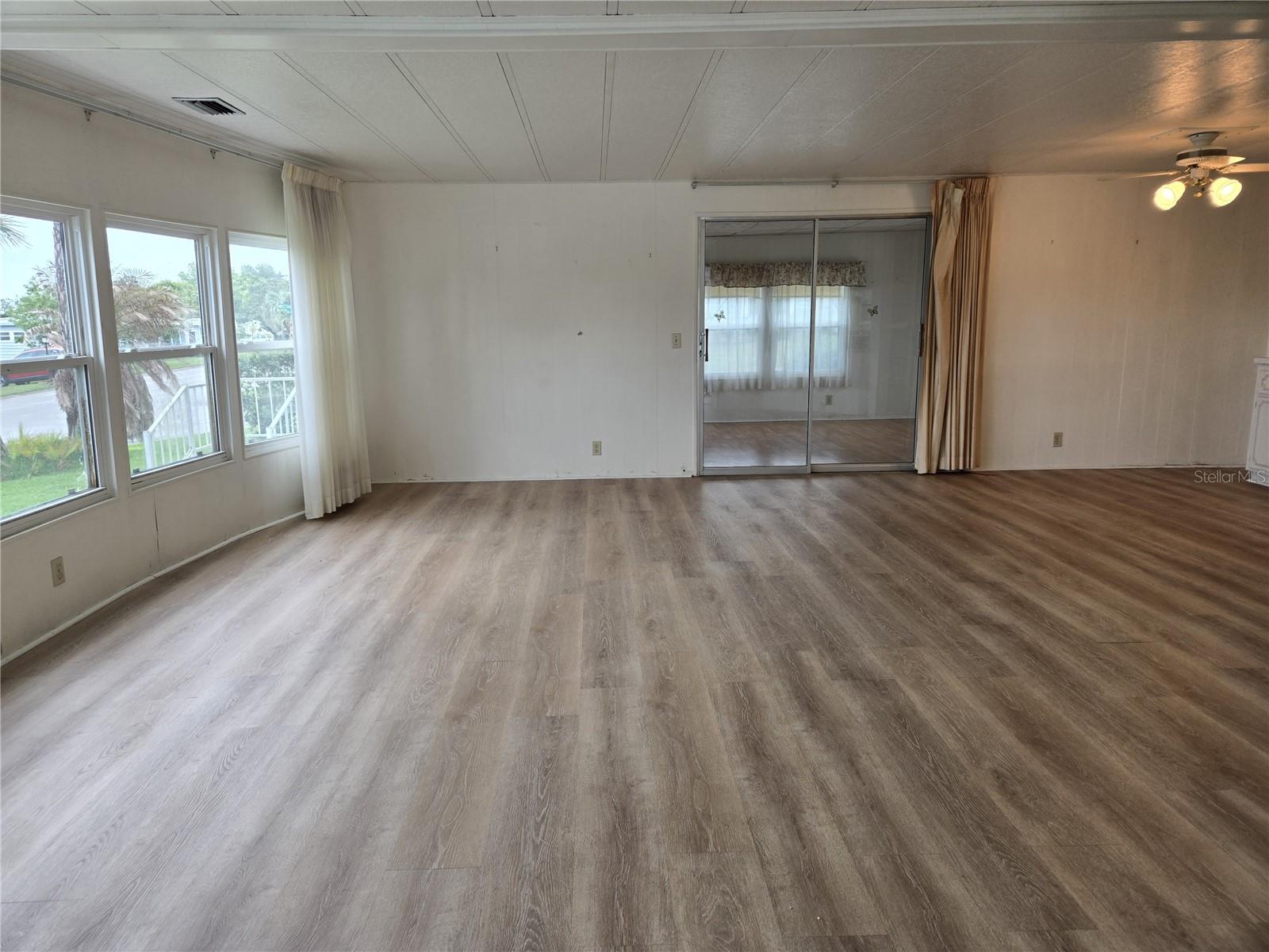 Image 5 of 24 For 3602 Citrus Circle 1529