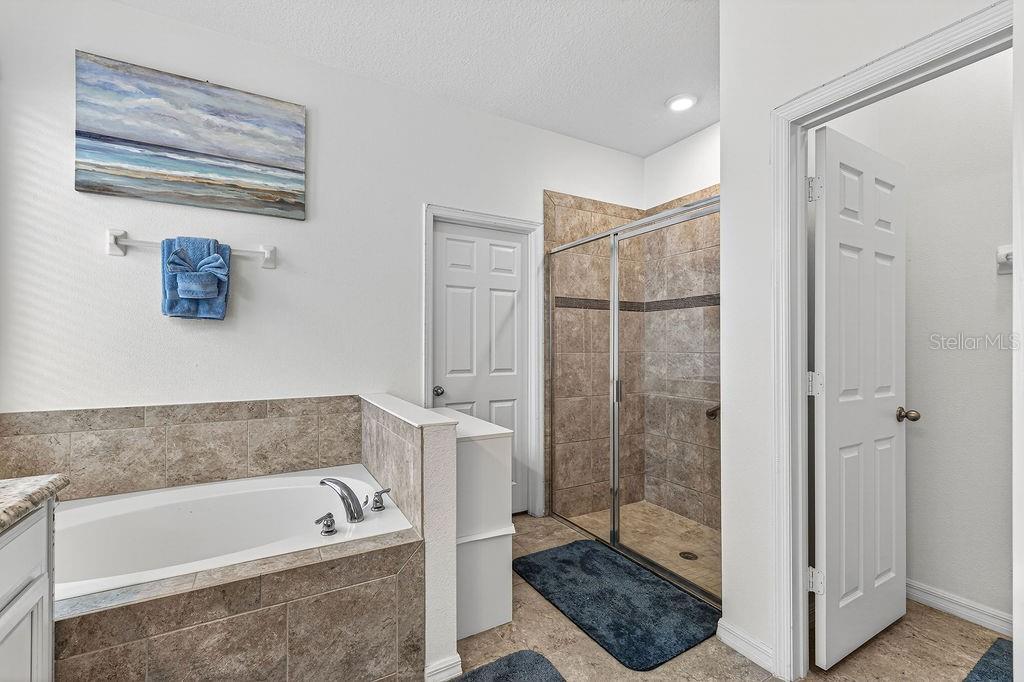 Image 18 of 53 For 3943 Green Sabal Drive