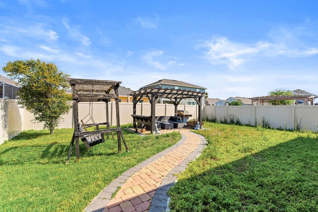 Image 34 of 53 For 3943 Green Sabal Drive