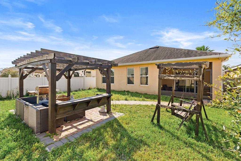 Image 36 of 53 For 3943 Green Sabal Drive