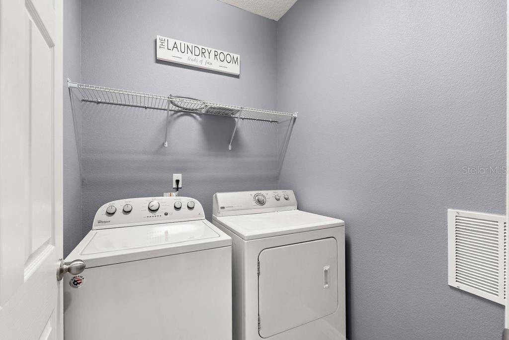 Image 37 of 53 For 3943 Green Sabal Drive