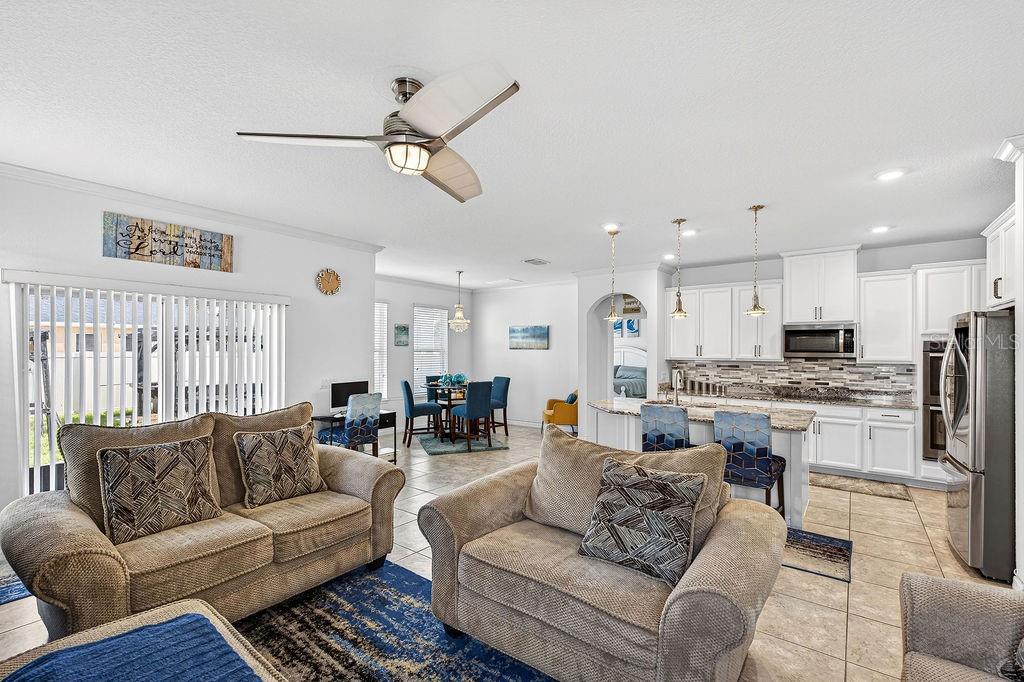 Image 9 of 53 For 3943 Green Sabal Drive