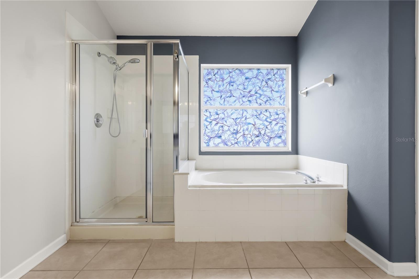 Image 20 of 46 For 3196 Stonehurst Circle