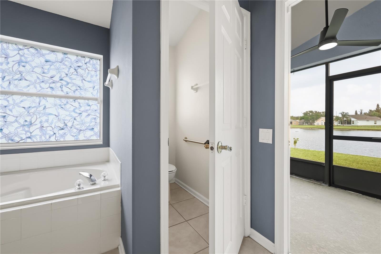 Image 21 of 46 For 3196 Stonehurst Circle