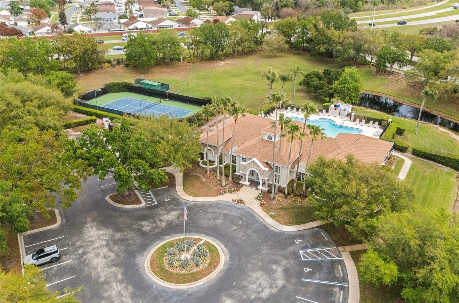 Image 38 of 46 For 3196 Stonehurst Circle