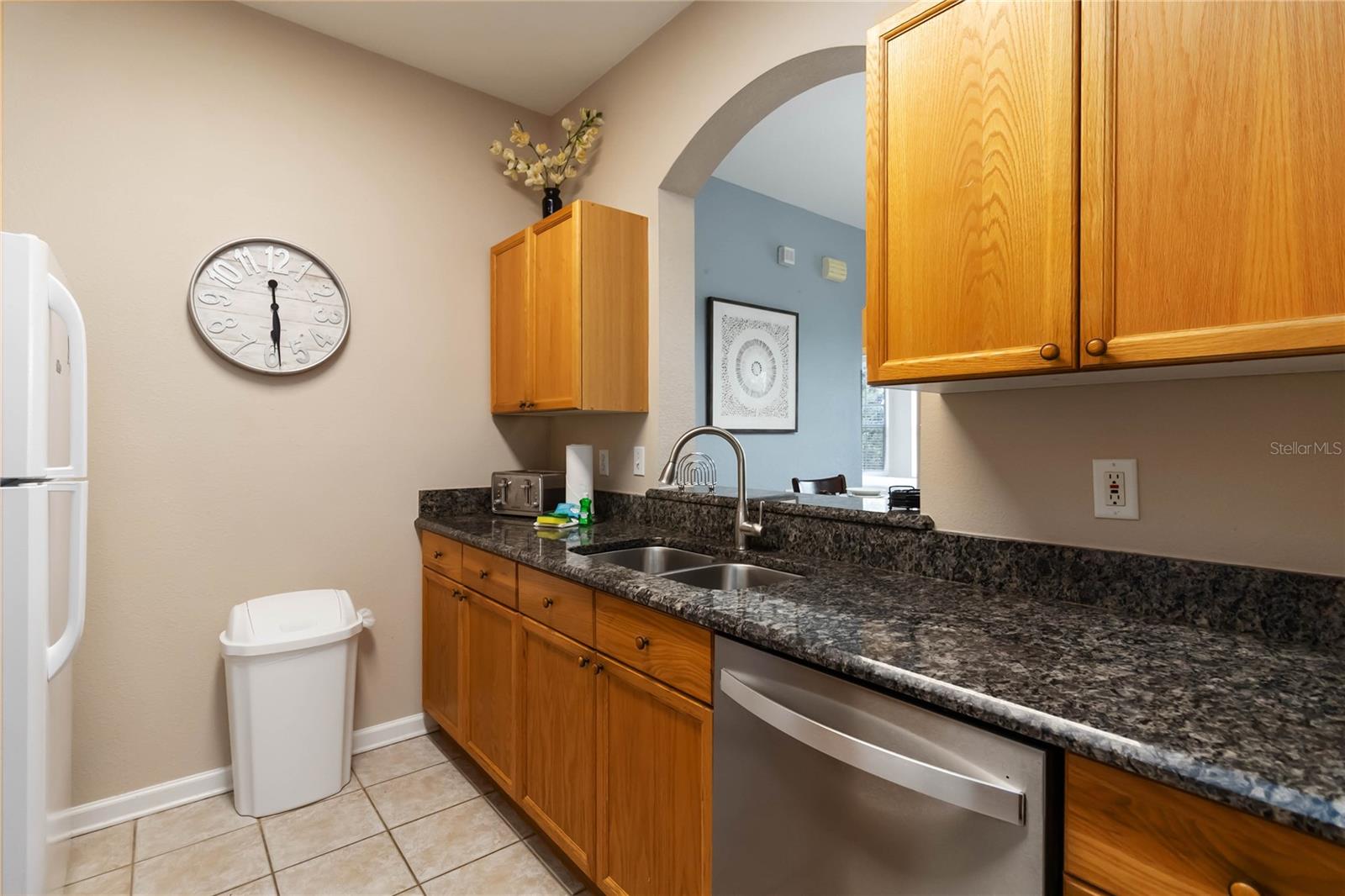 Image 15 of 45 For 8105 Coconut Palm Way 303