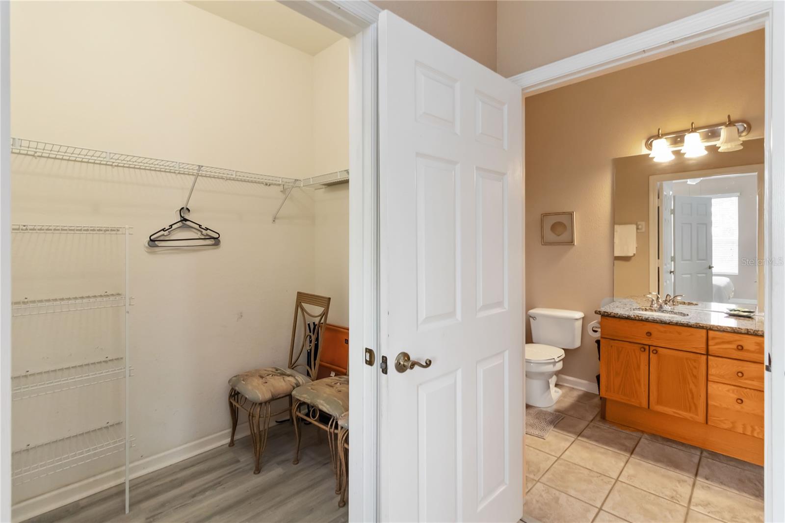 Image 21 of 45 For 8105 Coconut Palm Way 303