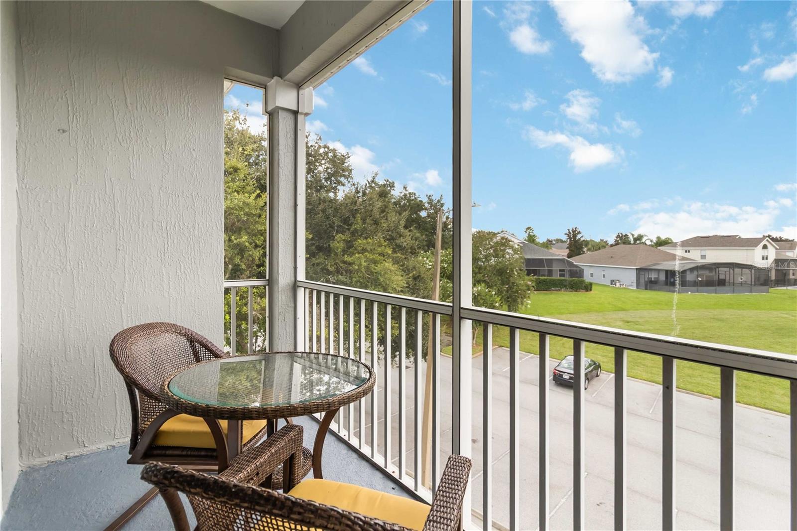 Image 32 of 45 For 8105 Coconut Palm Way 303