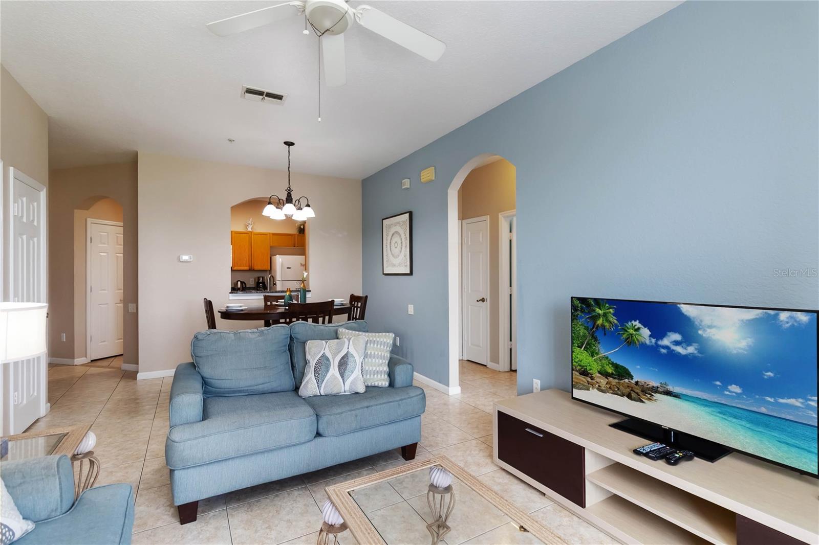 Image 9 of 45 For 8105 Coconut Palm Way 303