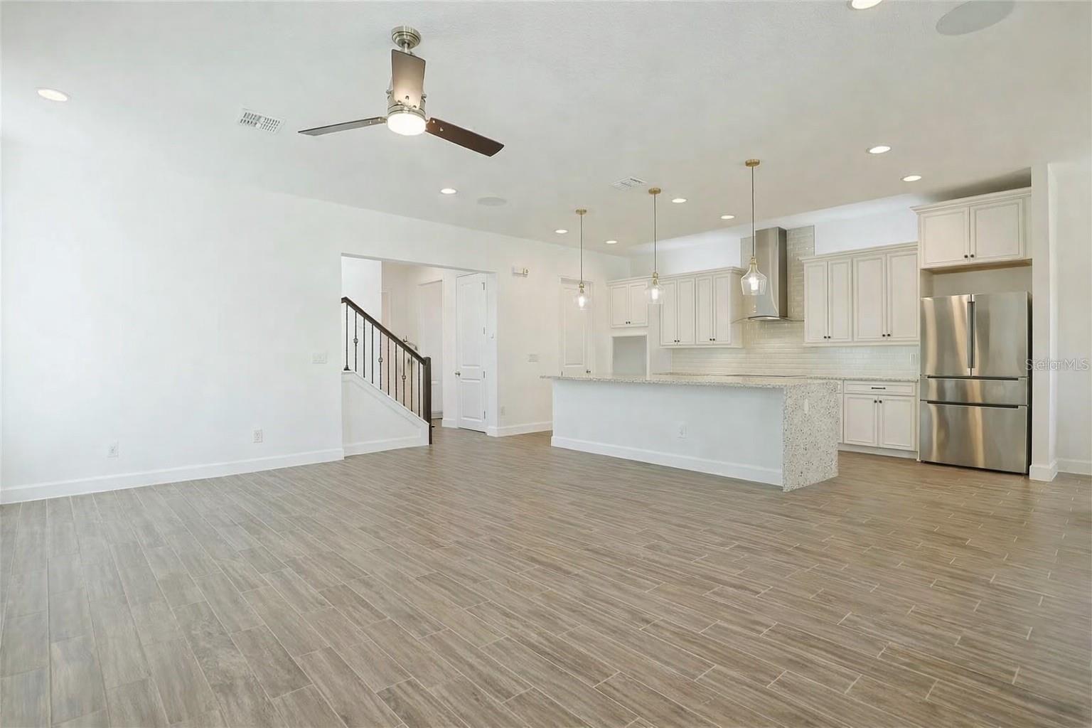 Image 4 of 43 For 7038 Arnoldson Street