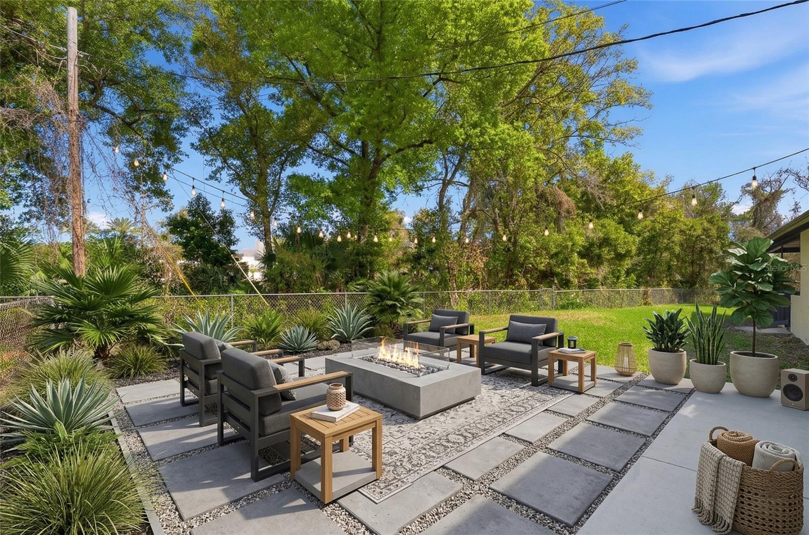 Image 35 of 45 For 405 Lake Fair Lane