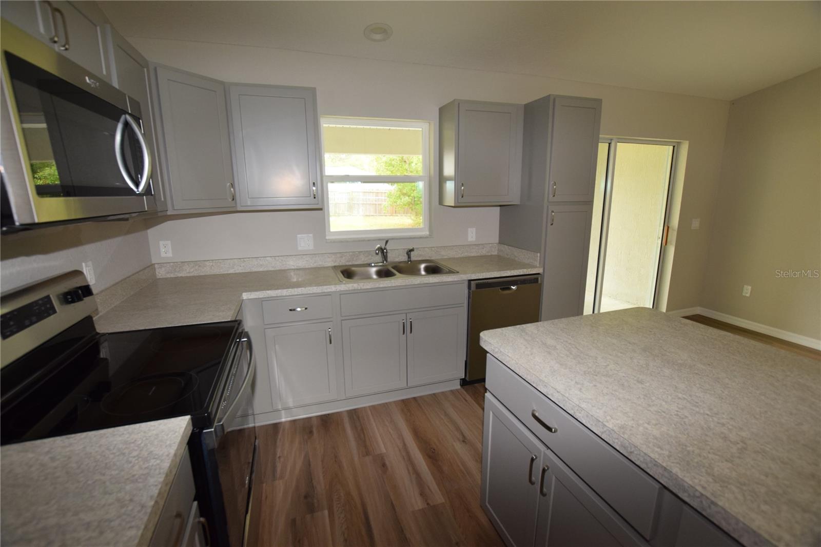 Image 15 of 23 For 21 Olive Circle