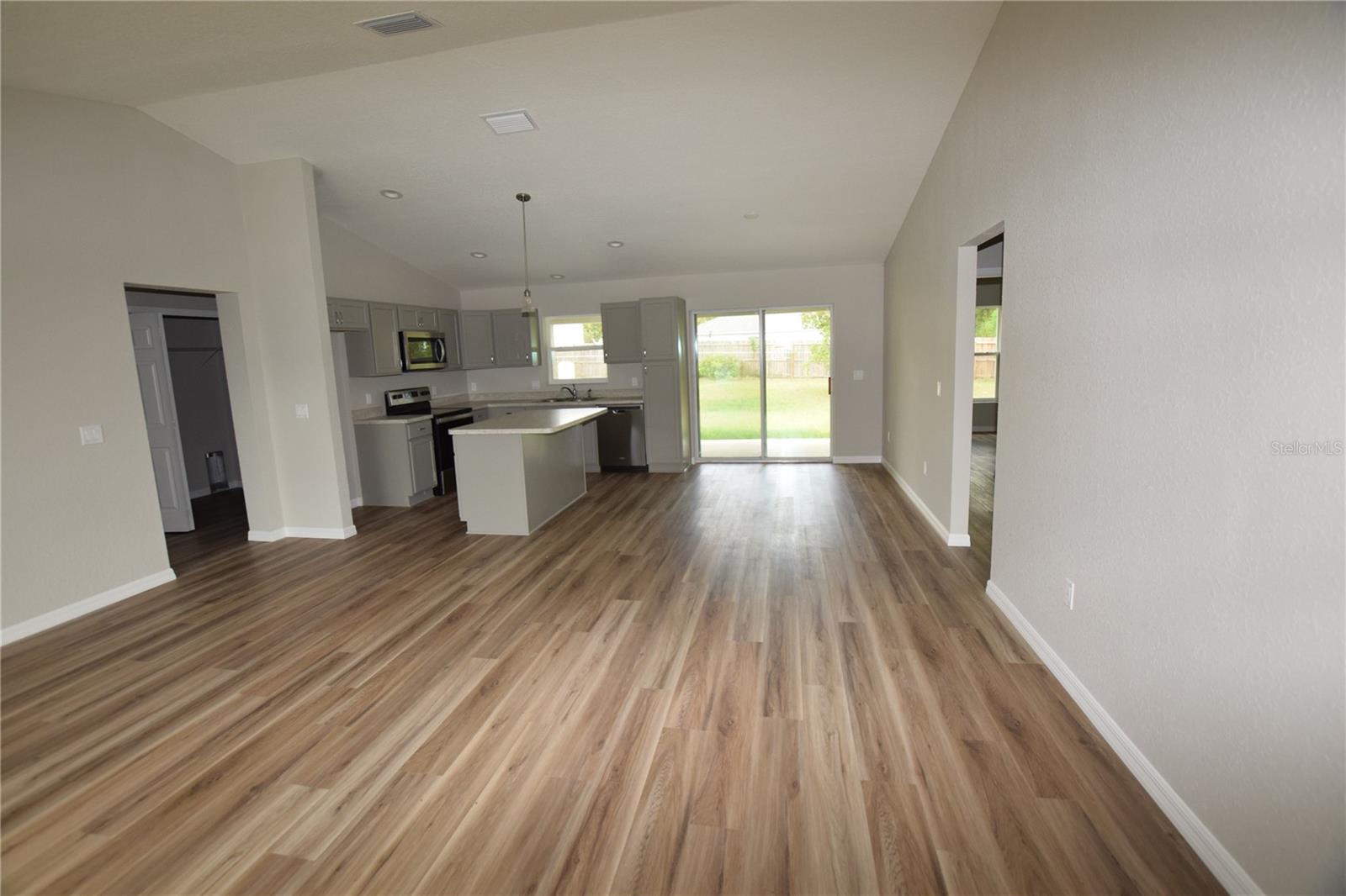 Image 9 of 23 For 21 Olive Circle