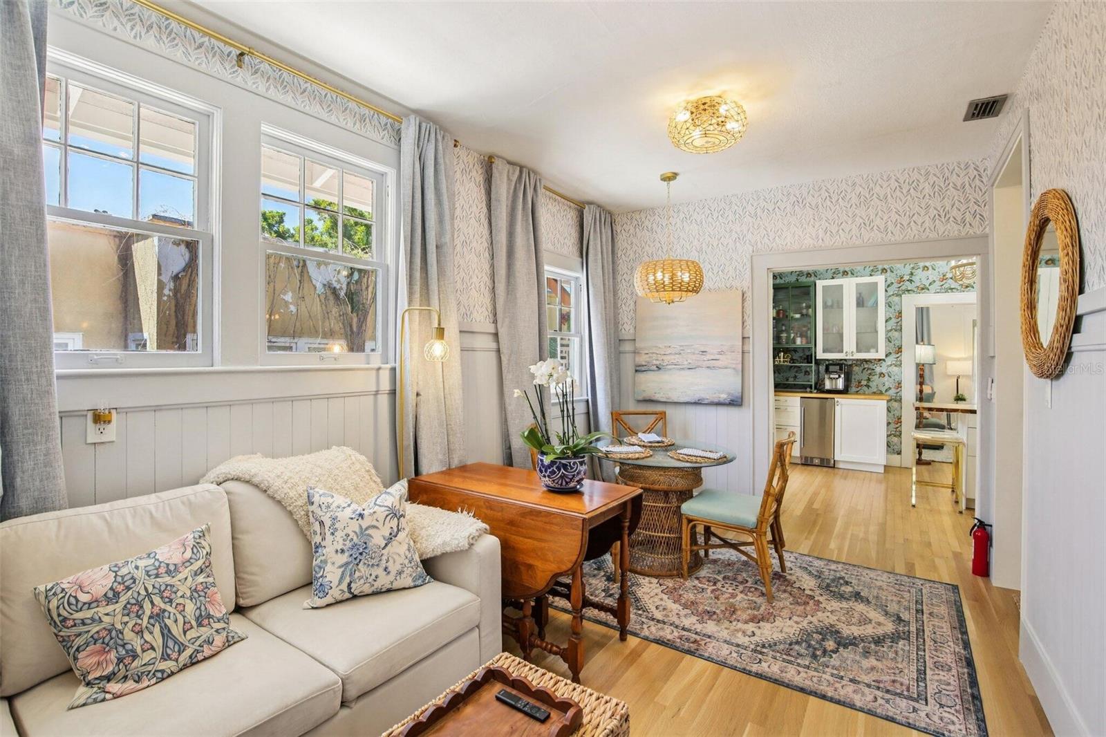 Image 18 of 47 For 1135 Marine Street