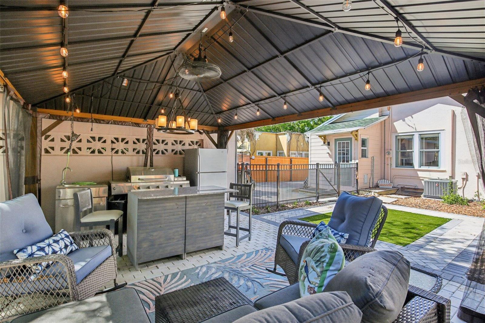 Image 32 of 47 For 1135 Marine Street