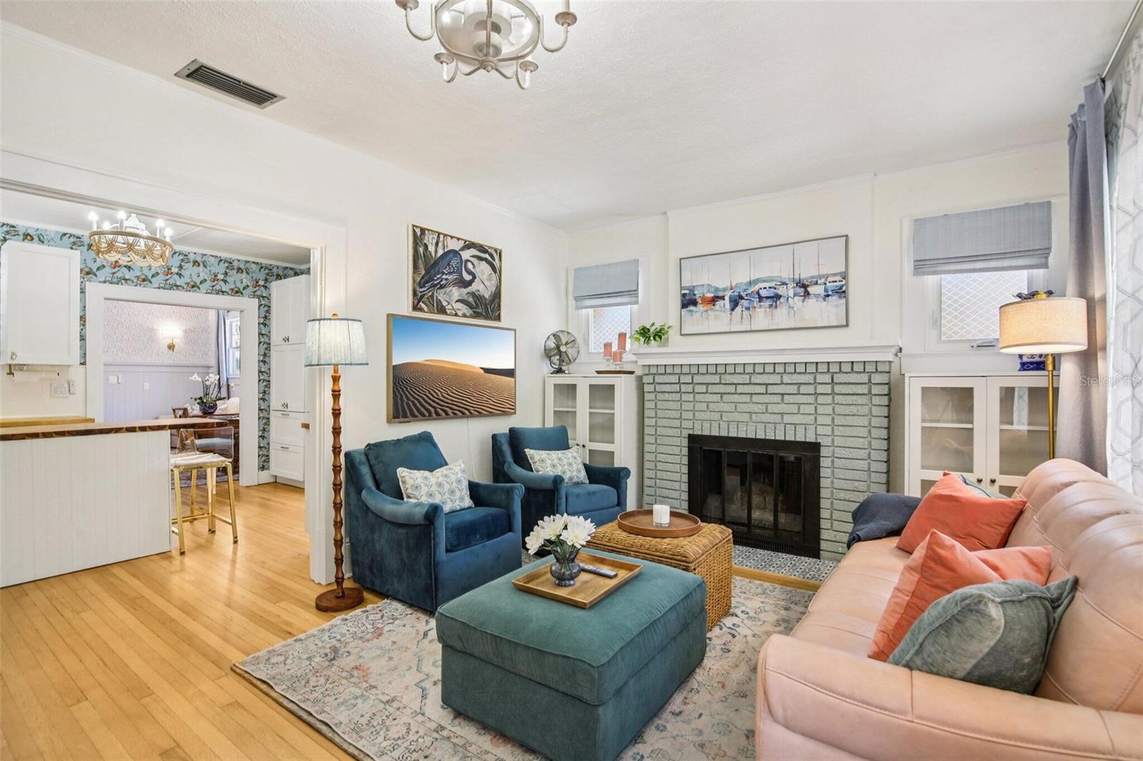 Image 4 of 47 For 1135 Marine Street