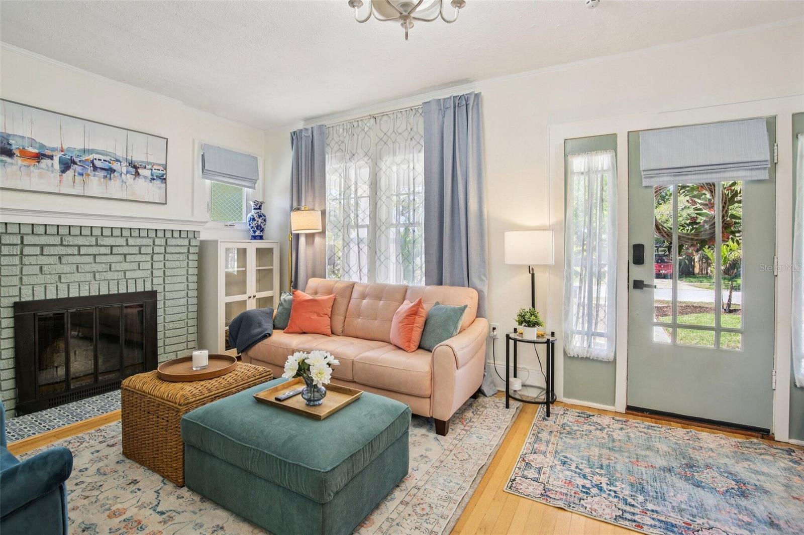 Image 5 of 47 For 1135 Marine Street