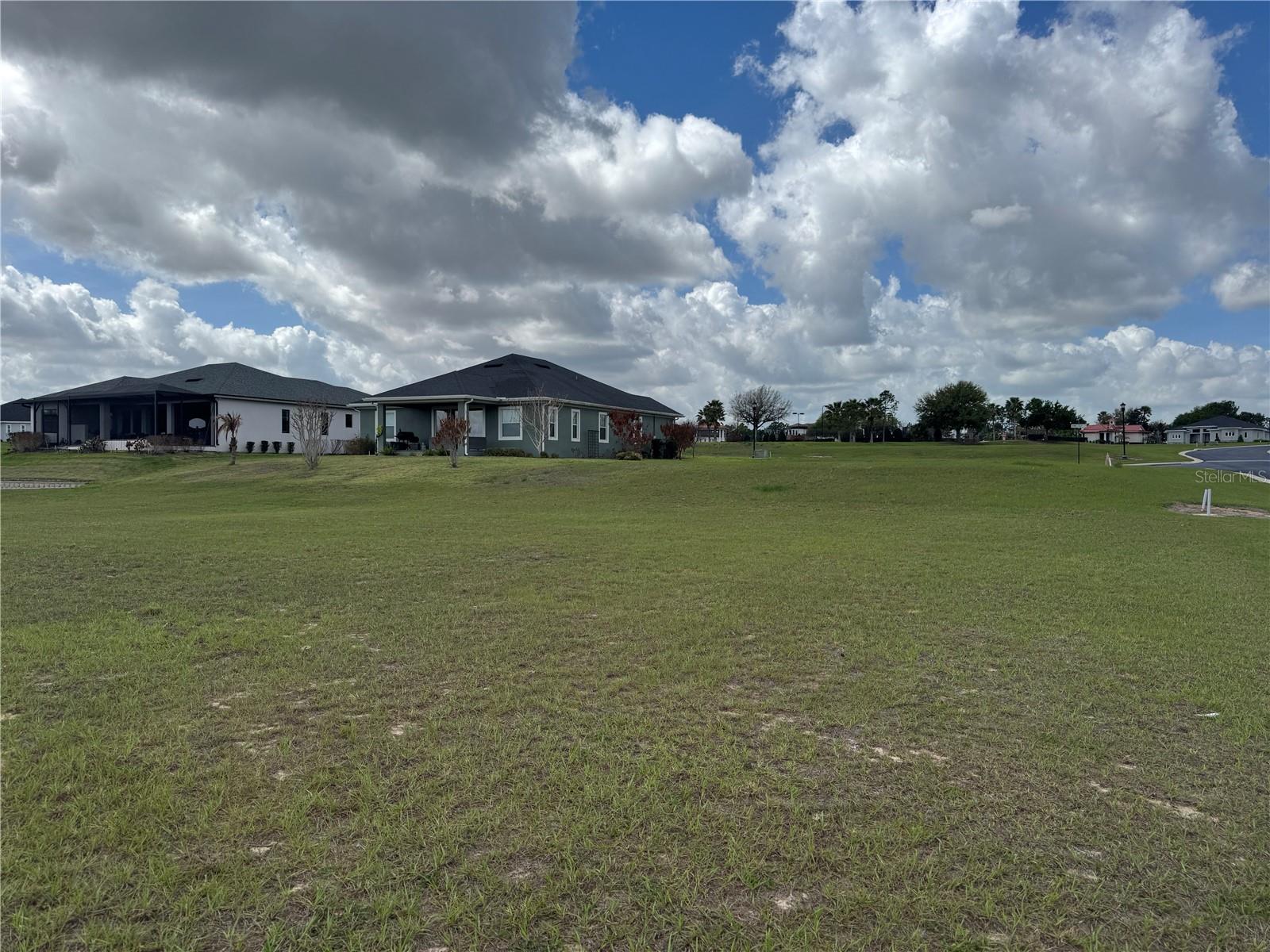 Image 2 of 3 For 285 Caladium Avenue