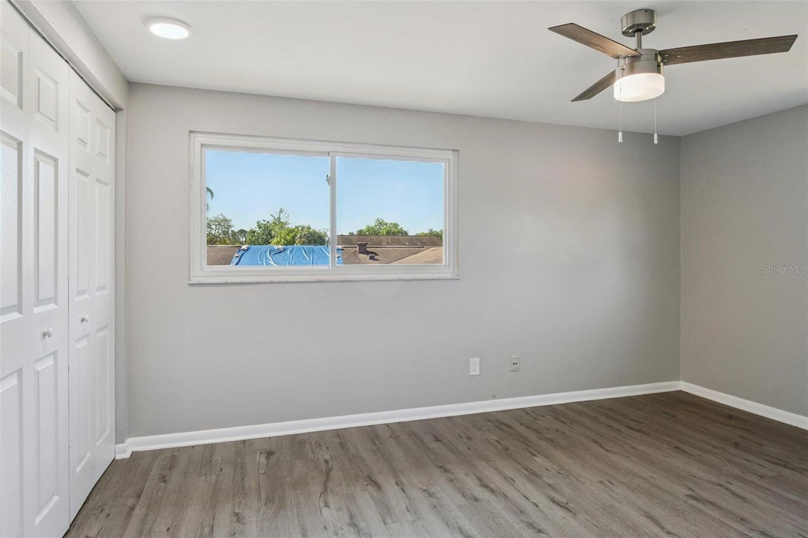 Image 18 of 25 For 7111 Gateway Court