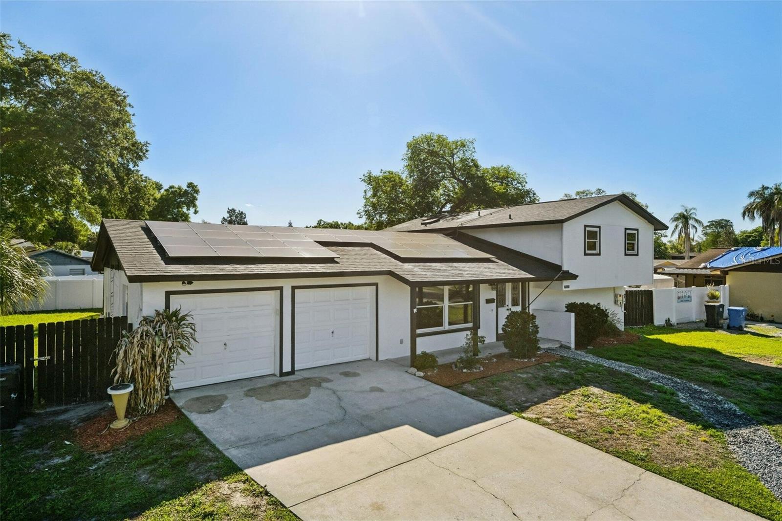 Image 2 of 25 For 7111 Gateway Court