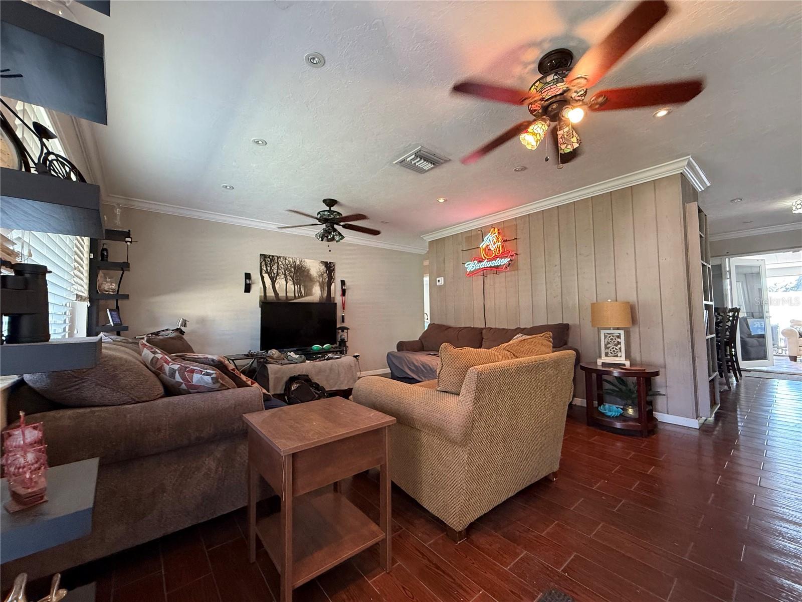 Image 11 of 44 For 3657 Kelly Street