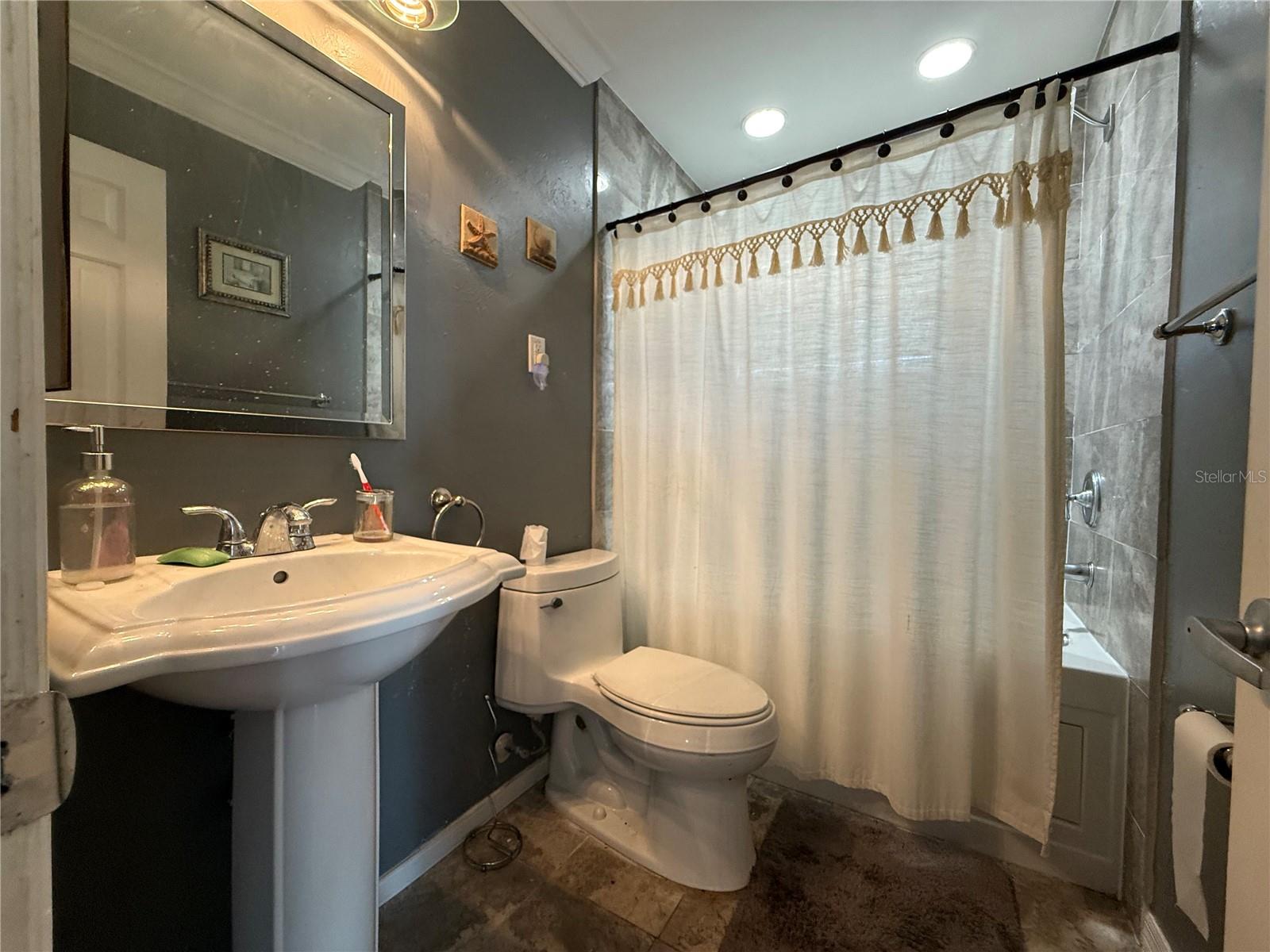 Image 34 of 44 For 3657 Kelly Street