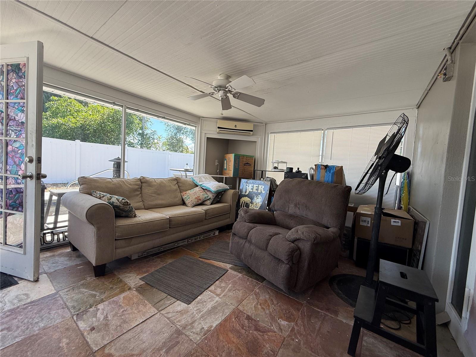 Image 35 of 44 For 3657 Kelly Street